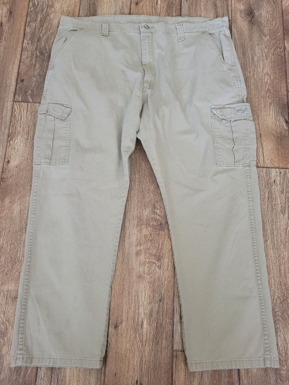 Wrangler Cargo Khakis Men Size 42x30